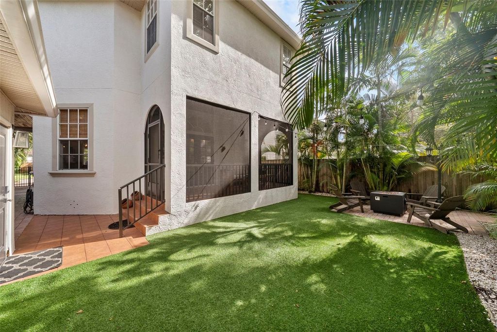 Image 34 of property listing at 3004 W SAN JOSE STREET, Tampa, FL 33629