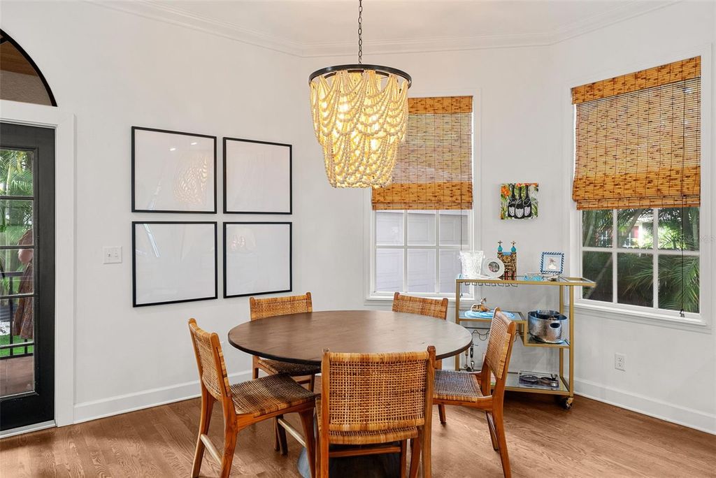 Image 10 of property listing at 3004 W SAN JOSE STREET, Tampa, FL 33629