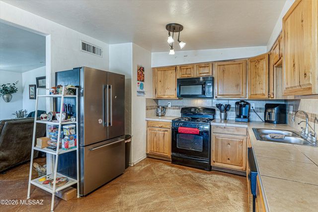 5532 S Tyndall Avenue, Tucson, AZ 85706