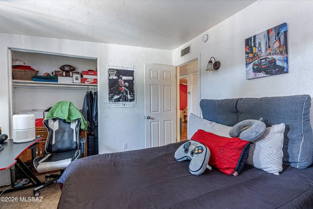 5532 S Tyndall Avenue, Tucson, AZ 85706