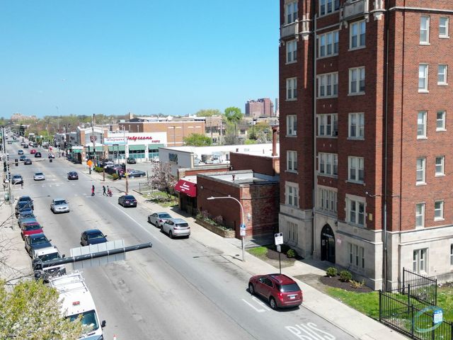 7141 S Jeffery Boulevard, Chicago, IL 60649