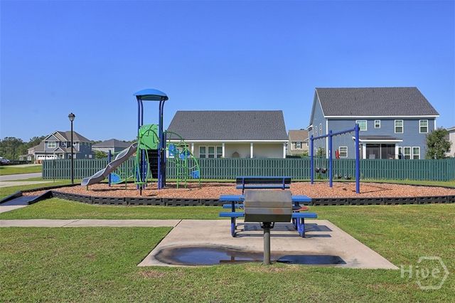 72 Hanover Place, Richmond Hill, GA 31324