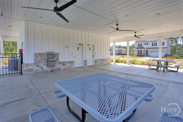 72 Hanover Place, Richmond Hill, GA 31324