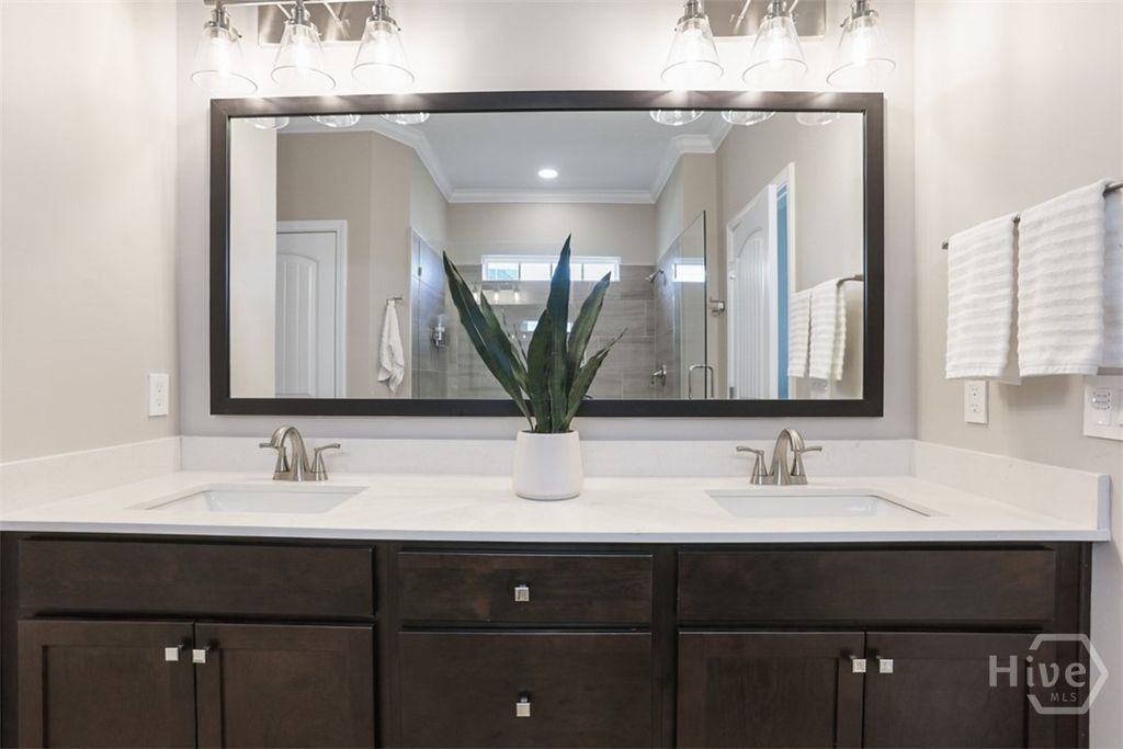 Image 25 of property listing at 72 Hanover Place, Richmond Hill, GA 31324