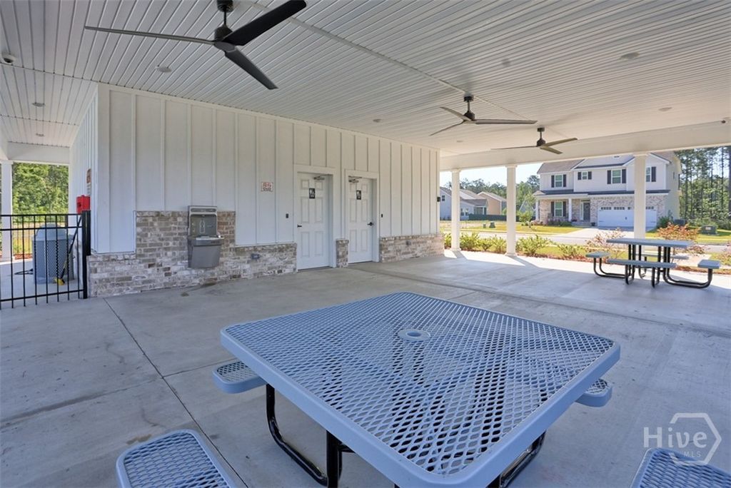 Image 50 of property listing at 72 Hanover Place, Richmond Hill, GA 31324