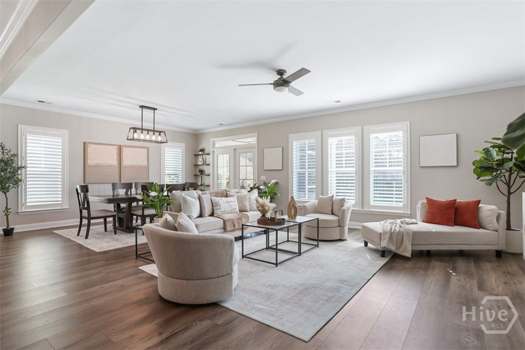 Image 7 of property listing at 72 Hanover Place, Richmond Hill, GA 31324