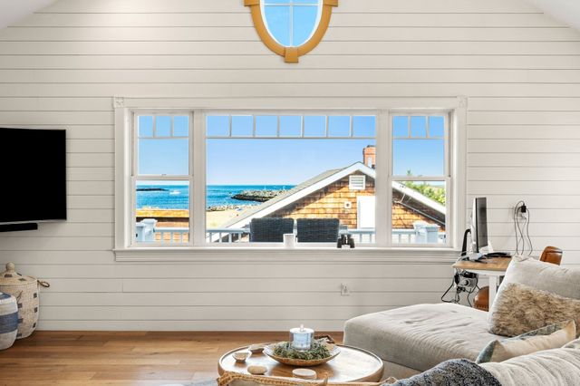 11 69th Street, Newburyport, MA 01950