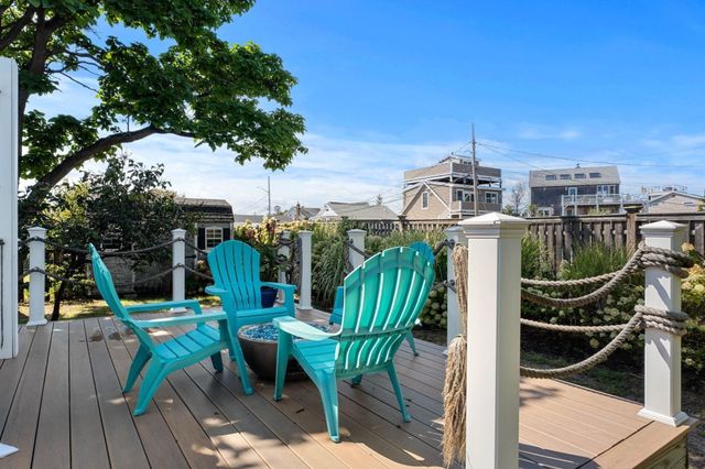 11 69th Street, Newburyport, MA 01950