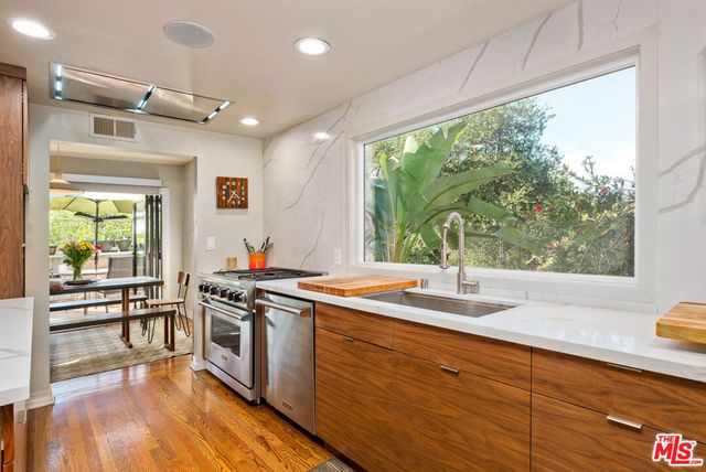 1138 Glen Arbor Avenue, Los Angeles, CA 90041