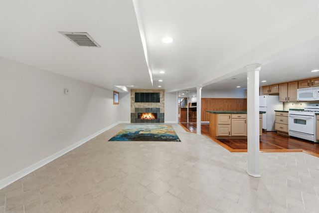 4656 N NARRAGANSETT Avenue, Harwood Heights, IL 60706