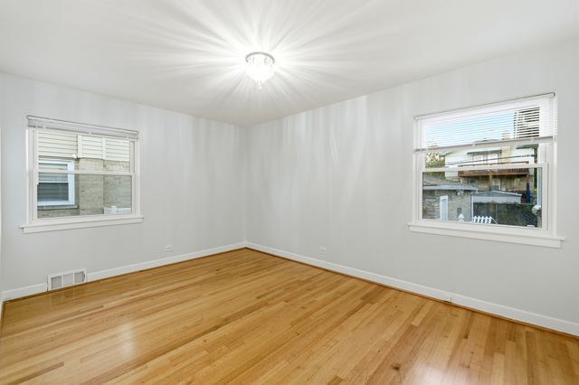 4656 N NARRAGANSETT Avenue, Harwood Heights, IL 60706