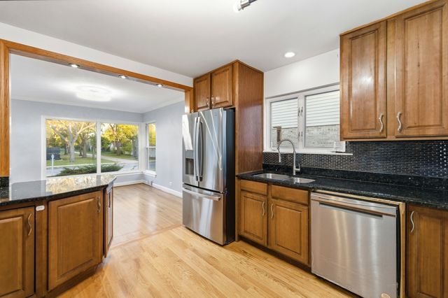 4656 N NARRAGANSETT Avenue, Harwood Heights, IL 60706