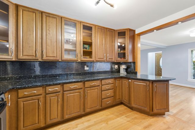 4656 N NARRAGANSETT Avenue, Harwood Heights, IL 60706