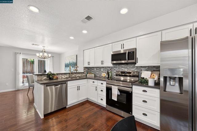 808 Destiny Ln, San Ramon, CA 94583