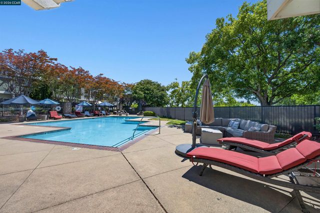 808 Destiny Ln, San Ramon, CA 94583