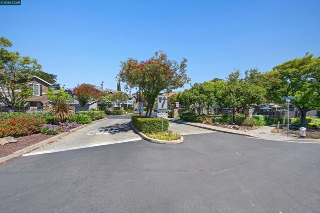 808 Destiny Ln, San Ramon, CA 94583
