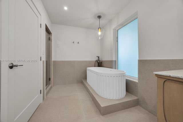 1235 NE 95th St, Miami Shores, FL 33138