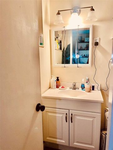 4827 NW 2nd Court, Plantation, FL 33317