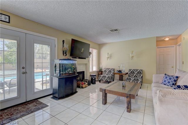 1316 Date Palm Circle, Las Vegas, NV 89108