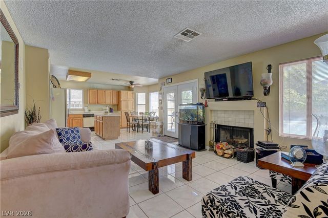 1316 Date Palm Circle, Las Vegas, NV 89108