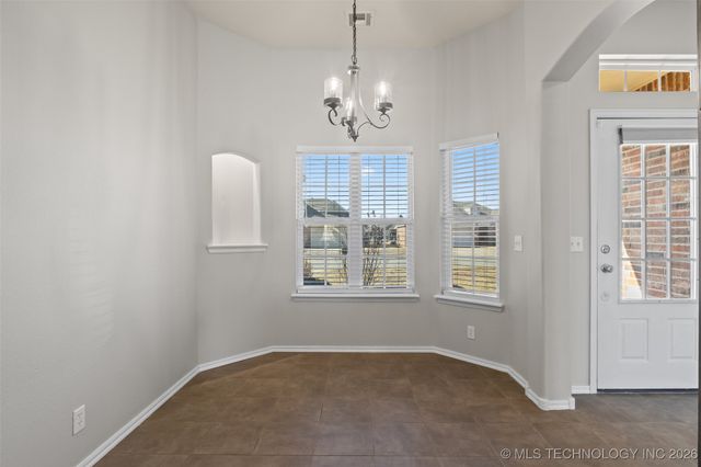 9015 N 156th Avenue E, Owasso, OK 74055