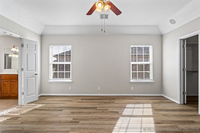 9015 N 156th Avenue E, Owasso, OK 74055