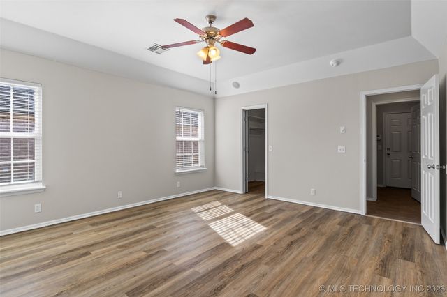 9015 N 156th Avenue E, Owasso, OK 74055