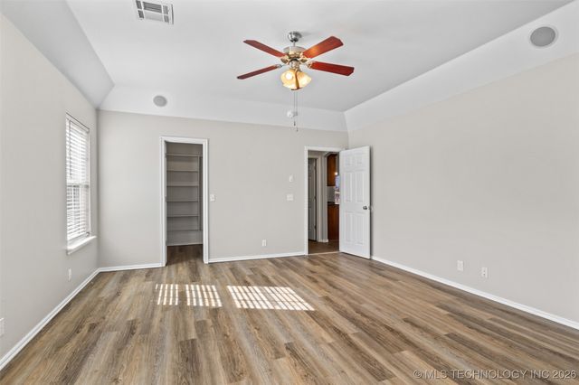 9015 N 156th Avenue E, Owasso, OK 74055