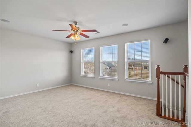 9015 N 156th Avenue E, Owasso, OK 74055