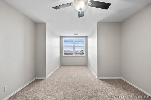 9015 N 156th Avenue E, Owasso, OK 74055