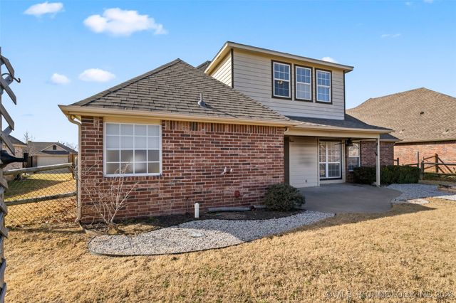 9015 N 156th Avenue E, Owasso, OK 74055