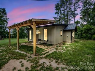 54 Old Lime Kiln Road, Arden, NC 28704