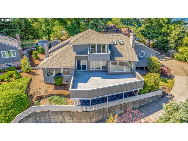1415 Sw MILLER Ct, Gresham, OR 97080