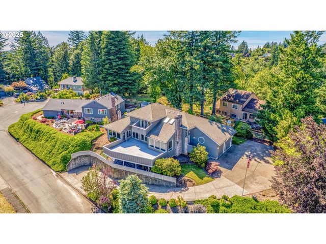 1415 Sw MILLER Ct, Gresham, OR 97080