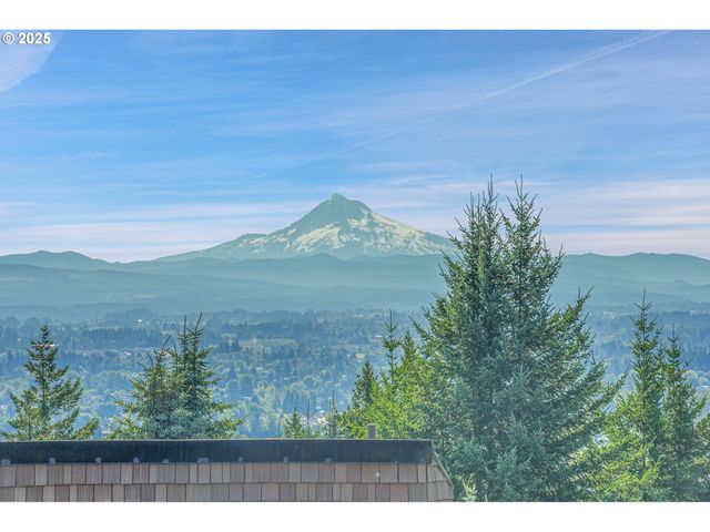 1415 Sw MILLER Ct, Gresham, OR 97080