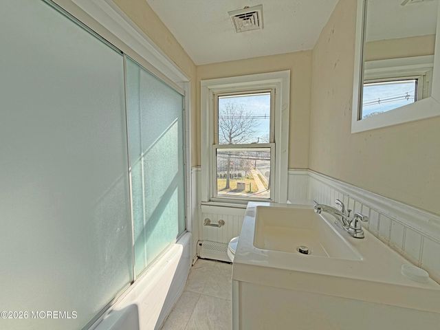 219 Poole Avenue, Union Beach, NJ 07735