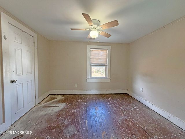 219 Poole Avenue, Union Beach, NJ 07735