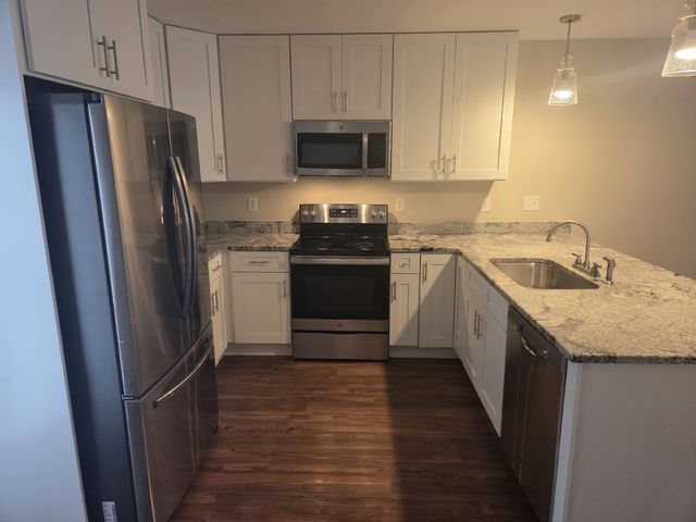 608 Hadley Village Blvd, Old Hickory, TN 37138