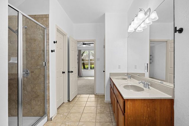 2652 Ravenwood DR, Round Rock, TX 78665