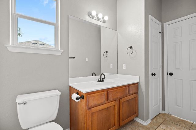 2652 Ravenwood DR, Round Rock, TX 78665