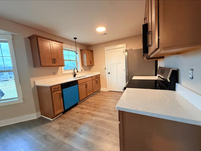 795 Vera Dr, Clarksville, TN 37040