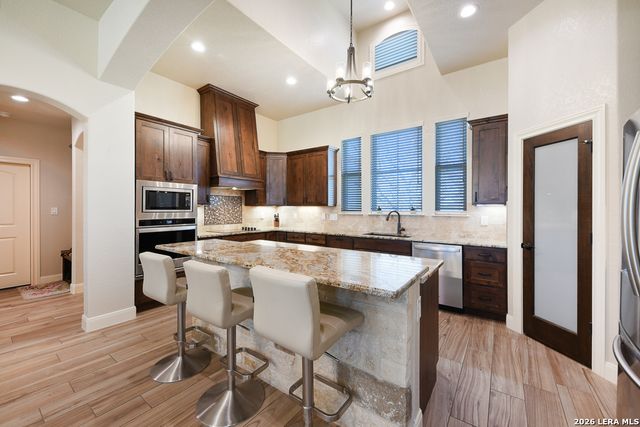 105 Bobby Lynn, Adkins, TX 78101