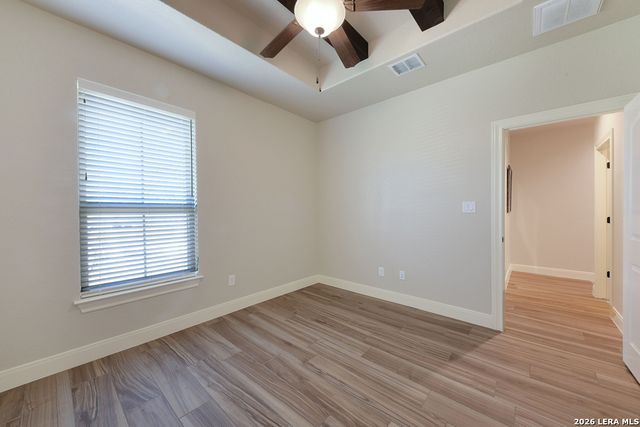 105 Bobby Lynn, Adkins, TX 78101