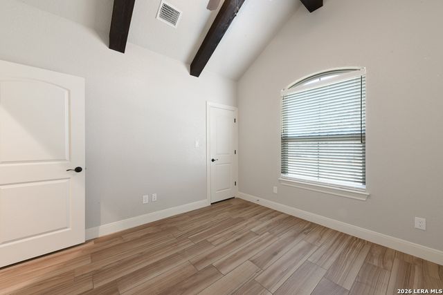 105 Bobby Lynn, Adkins, TX 78101