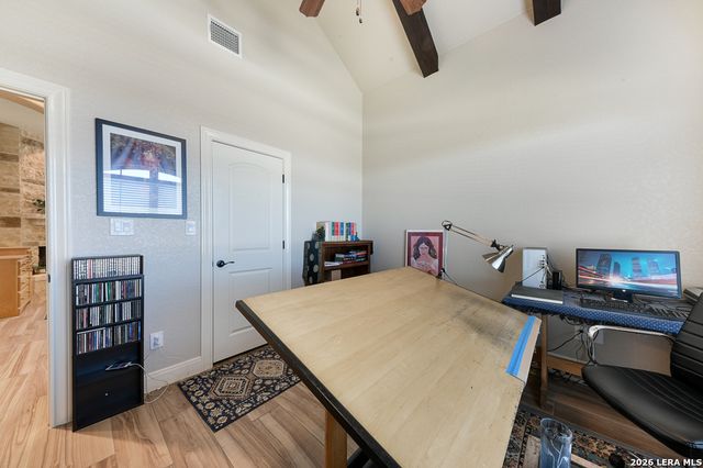 105 Bobby Lynn, Adkins, TX 78101