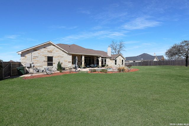 105 Bobby Lynn, Adkins, TX 78101