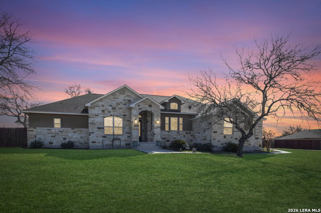 105 Bobby Lynn, Adkins, TX 78101