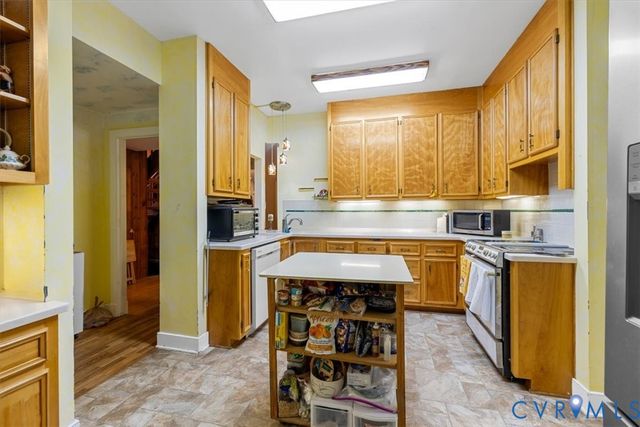 6611 Loamy Ct, Chesterfield, VA 23838