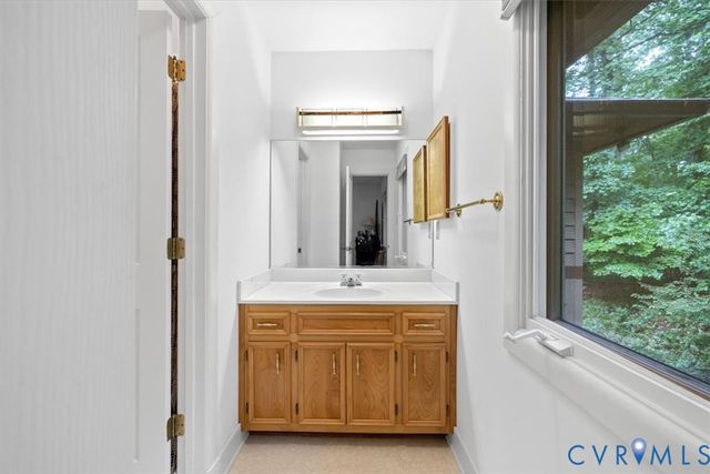 6611 Loamy Ct, Chesterfield, VA 23838