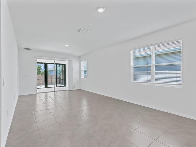 5536 NW 40th Loop, Ocala, FL 34482